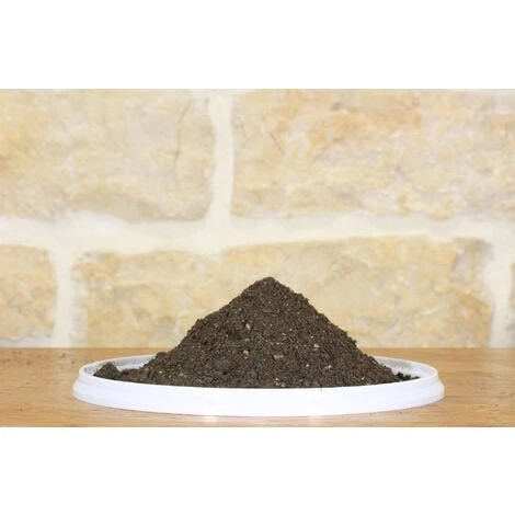 Humus Di Lombrico - Agrilombrico In Secchiello Da 5 Lt. 2 Humus Di Lombrico - Agrilombrico In Secchiello Da 5 Lt. - immagine 2