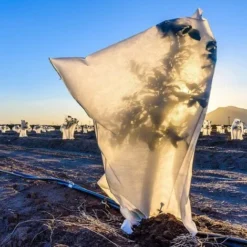 Cappuccio 4 Pezzi Protezione Pianta TNT 100X80 Sacchi Antigelo Telo Copri Piante -Protezioni per piante in Italia 61226146 5